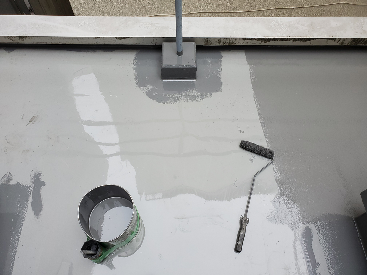 防水工事と塗装工事は何が違う？　工事内容と施工方法の比較