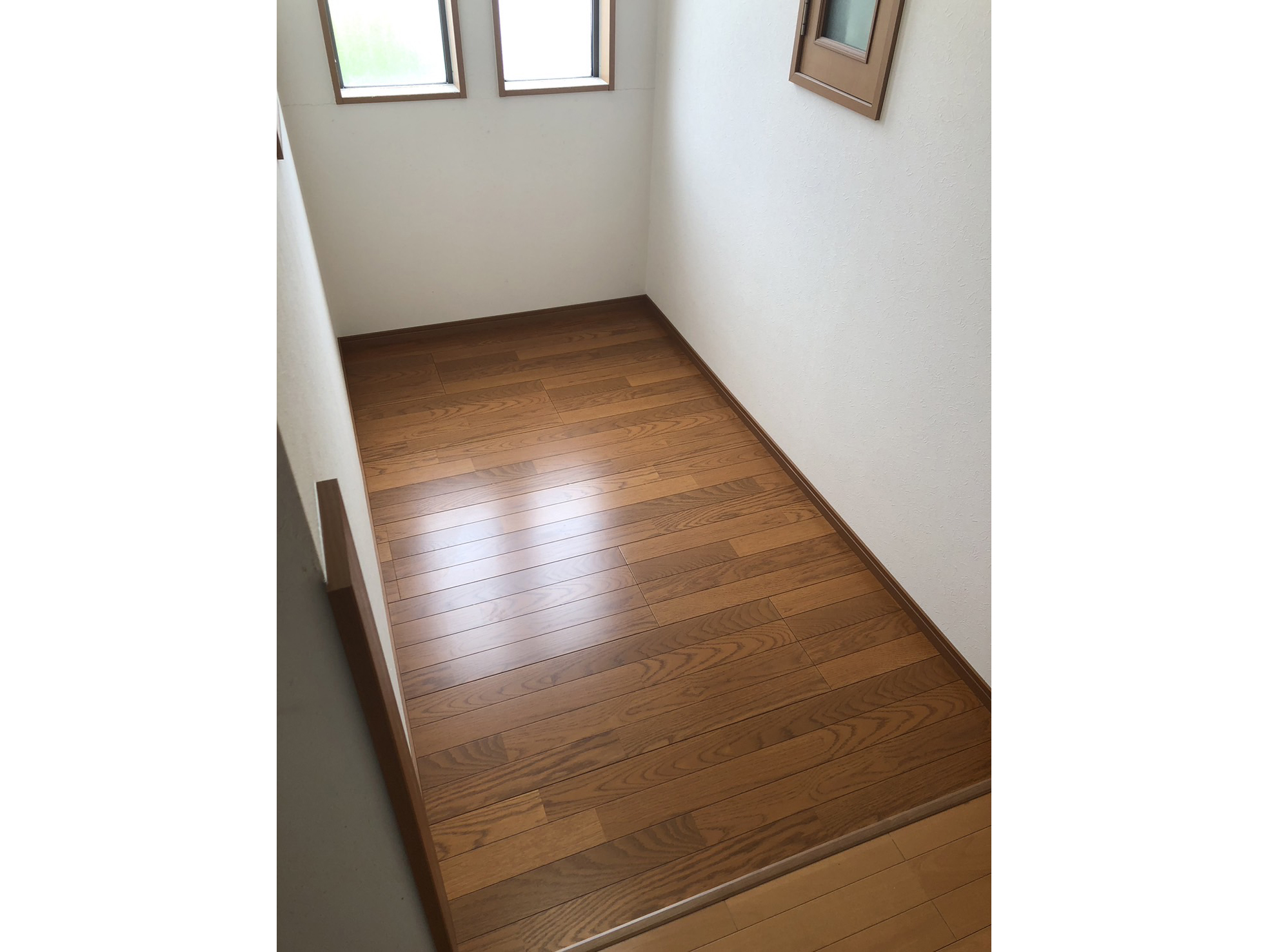 吹き抜け床仕上げ