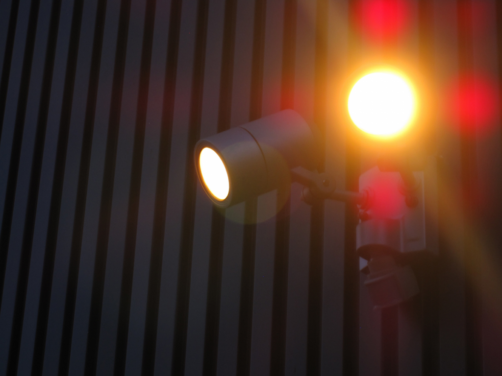 防犯対策_センサーライト